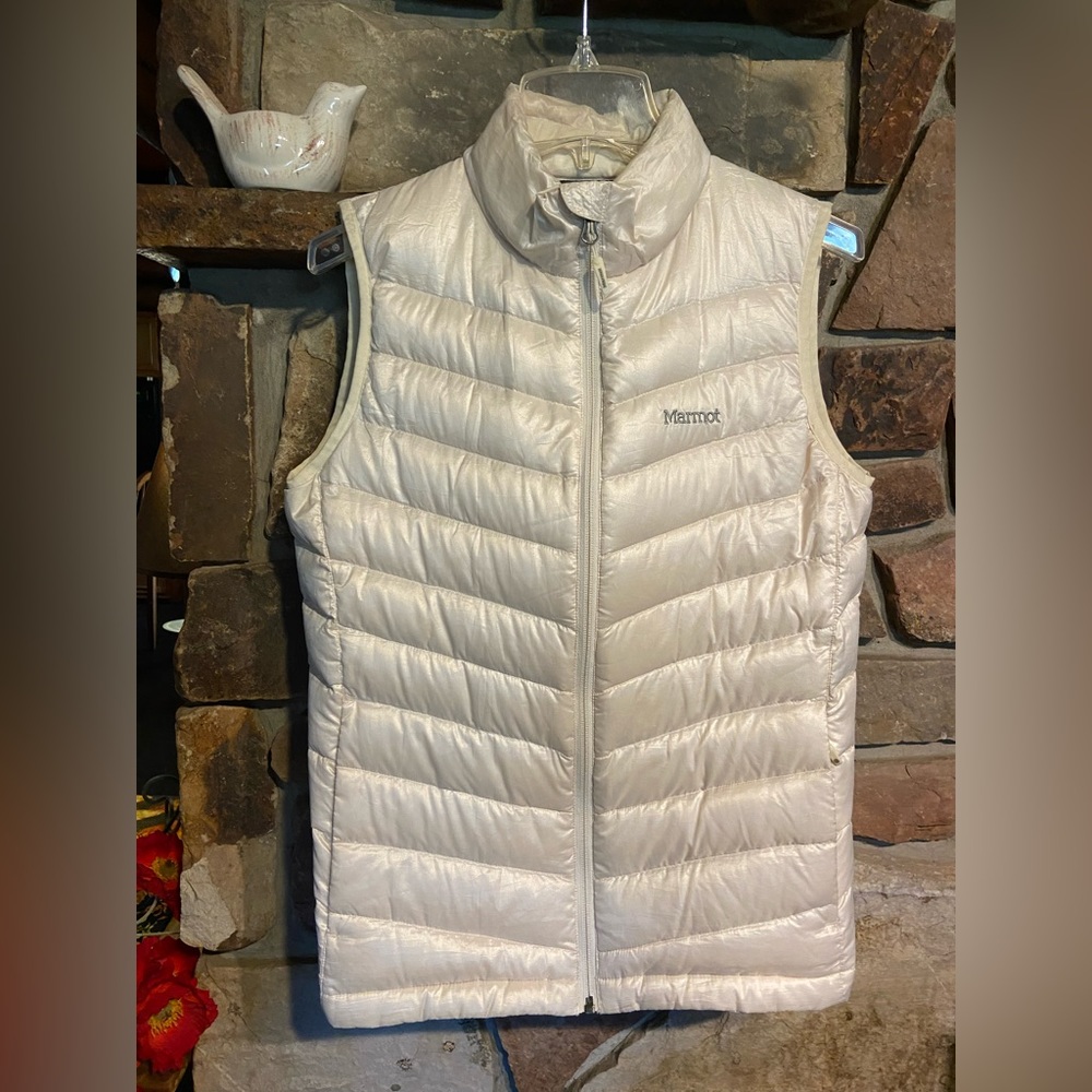 ❄️Women’s Marmot Down Vest 800 Fill / size M❄️